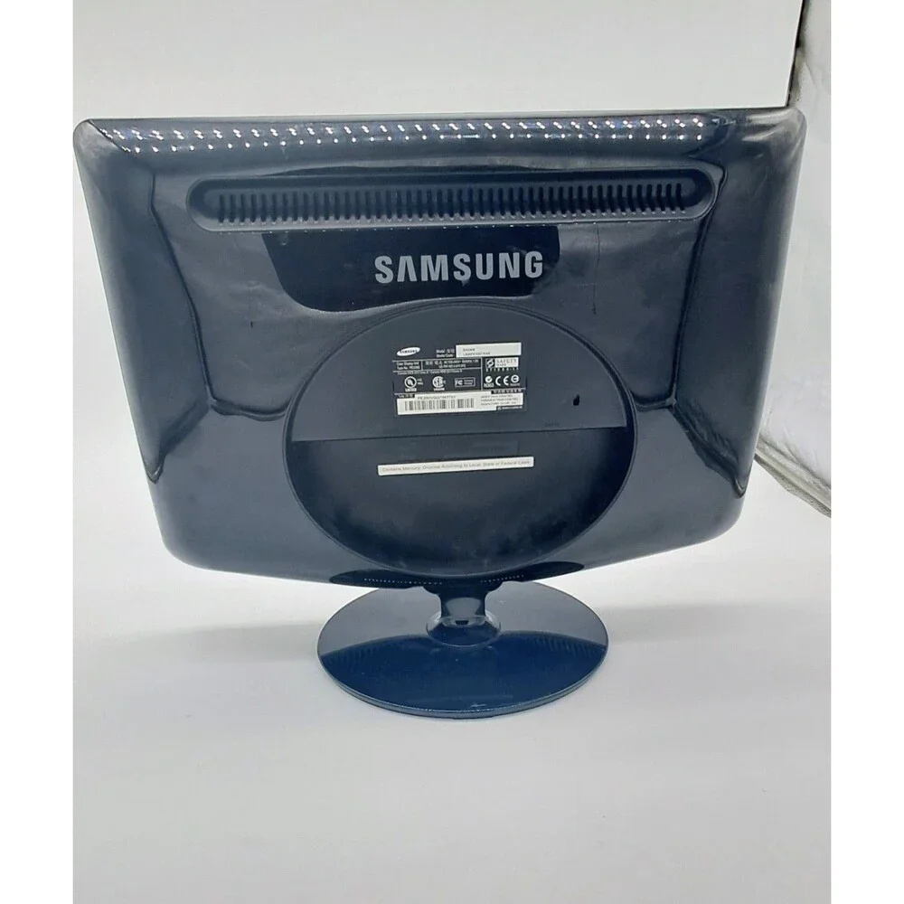 Samsung SyncMaster LCD Monitor 2032NW  20